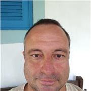 Professor de Yoga formado pela Yoga Alliance